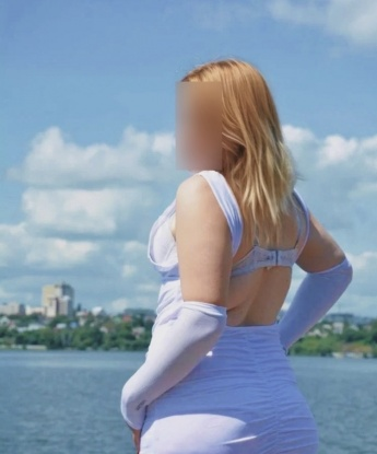 🌟
Аппетитная и страстная, я умею доставить истинное удовольствие и расслабление. У меня в арсенале множество умений и техник, чтобы удовлетворить тебя полностью. Мои услуги охватывают все виды эротических массажей, а также классику, оральный и анальный секс 👄
Фотографии, которые ты видишь, абсолютно реальны. Встретимся на уютной территории в Москве, где я создам незабываемую атмосферу и уделю тебе все свое внимание. 🏢
Будь уверен, со мной ты почувствуешь себя звездой. Все мои отзывы говорят о моей незабываемой личности и моих навыках. 🌟
Не упусти возможность окунуться в мир фантазии и страсти в Москве. Со мной каждая встреча станет воплощением наслаждения. 👠 Ульяна